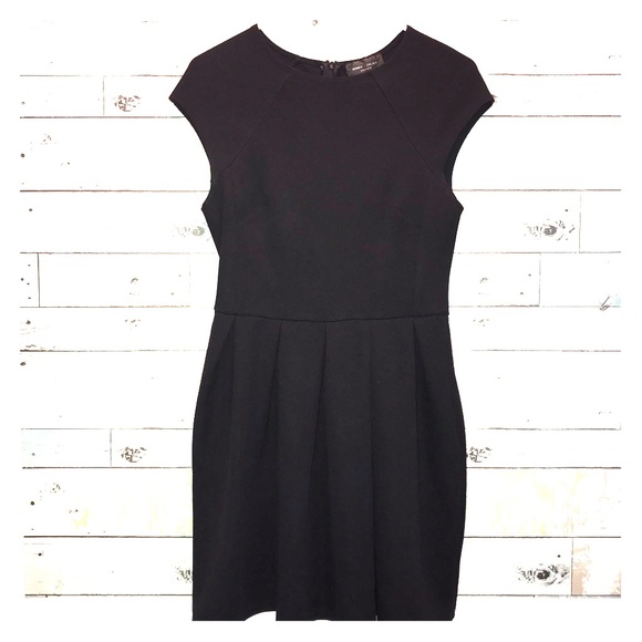 Romeo & Juliet Couture Dresses & Skirts - Romeo & Juliet Couture career knit dress size l